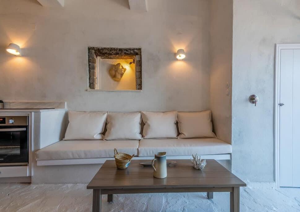 Holiday home Gorgeous In Front Of The Sea At Klima Milos