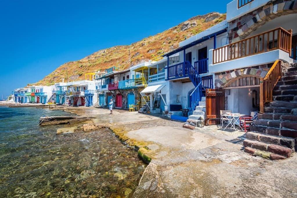 Gorgeous In Front Of The Sea At Klima Milos * Klima (Milos)
